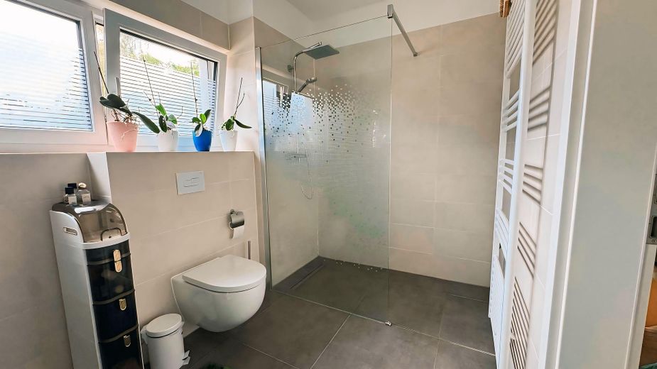 Hochwertige teilmöblierte 3-Zimmer-Wohnung mit Balkon – Foto 21
