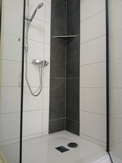 Bad - Ansicht Dusche