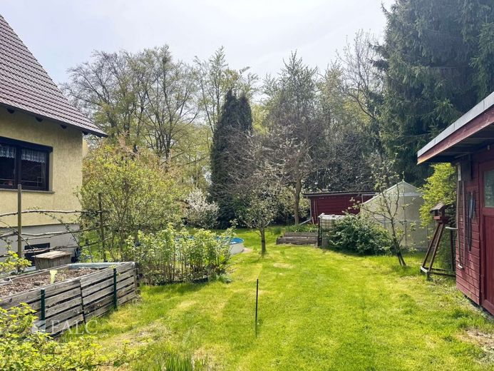 Energieeffizienzhaus A - provisionsfrei - Angebotspreis 61.000 EUR unter Verkehrswertgutachten – Garten