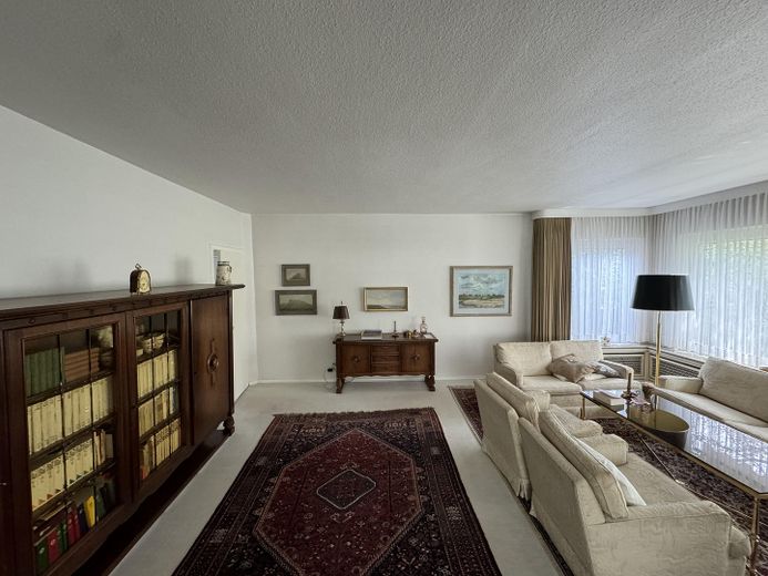 großes Wohnzimmer