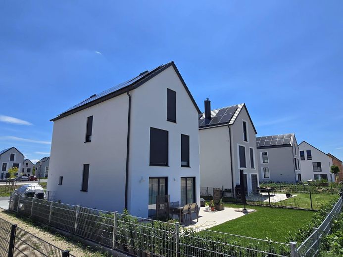 Exklusives Neubau-Einfamilienhaus in Köfering – Bezugsfertig ab Oktober 2026 – Foto 2