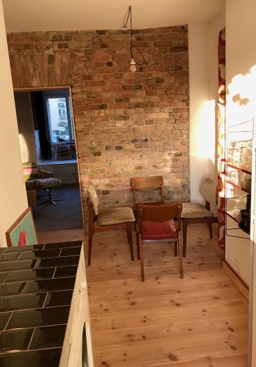 Wohnung mit Charm zentral in Berlin 2. Obergeschoss sofort verfügbar – Wohn-Küche