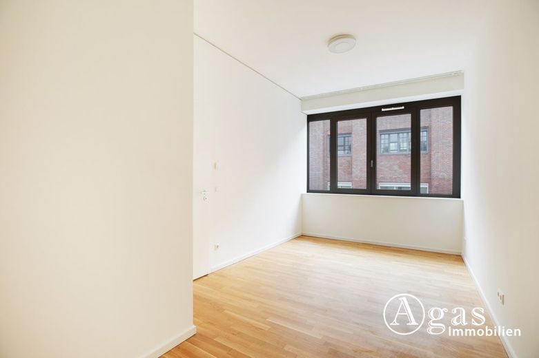 Dachgeschoss mit Panoramablick! Luxus 3 Zimmer Wohnung mit ca. 88m², EBK und Terrasse in Mitte! – Schlafzimmer 2