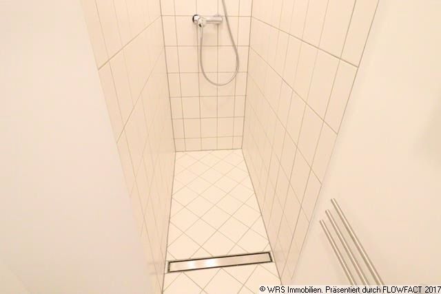 WRS Immobilien - 1 Zimmer Wohnung in Bornheim mit Balkon und Kochnische - Erstbezug nach Sanierung – bodentiefe Dusche