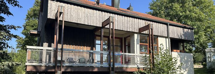 Unten Terasse oben Balkon