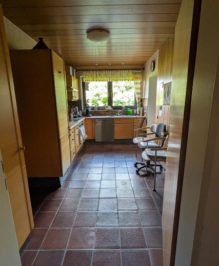 Einfamilienhaus mit Einliegerwohnung in ruhiger Wohnlage – Küche