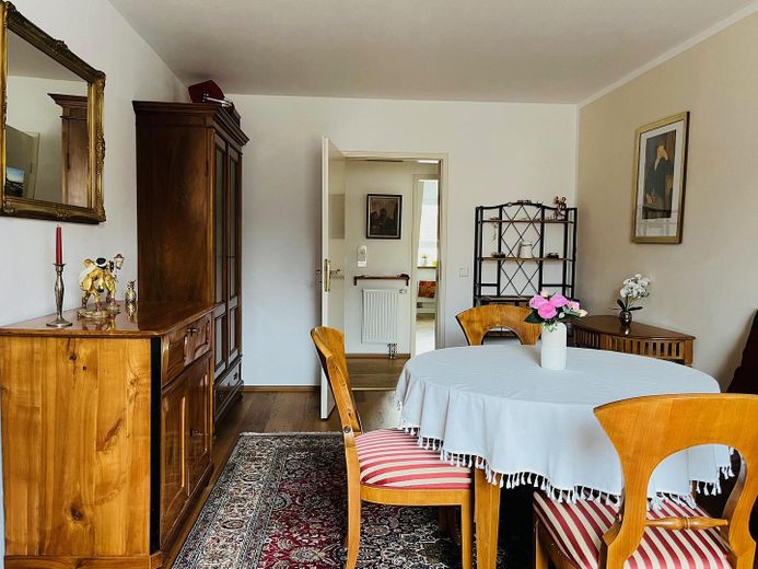 3-Zimmer-Maisonette mit Süd-West-Loggia & Blick über Nürnberg – Ess- / Wohnbereich