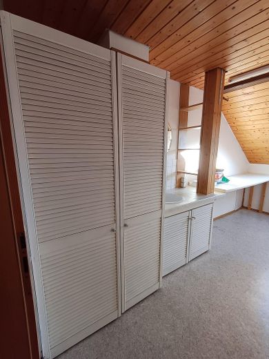 Gezellig 4-kamerappartement op de bovenste verdieping te huur in Biberach – Hauswirtschaftsraum