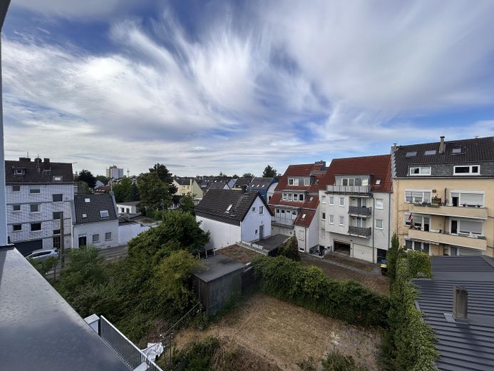 Sanierte und großzügige 2,5 Zimmer-Wohnung mit Wintergarten! – Foto 8