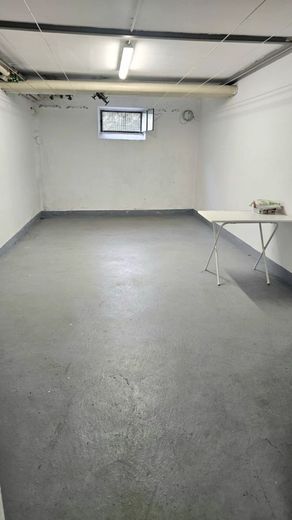 Su refugio en el verde: apartamento de 2 habitaciones con gran balcón y jardín de ensueño – Wäscheraum
