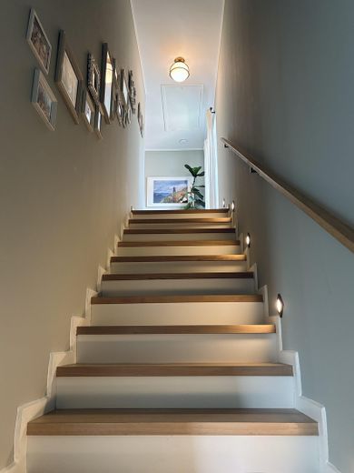 Treppe zum Obergeschoss