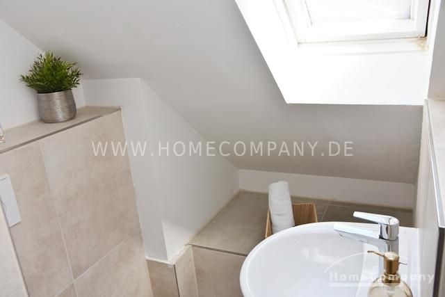 6aecc061feab53d6207d6f26d9256e7a45339eca.jpg