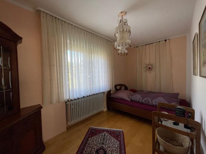 Dwurodzinny dom: zadbany, blisko centrum, gotowy do zamieszkania – Kinderzimmer Obergeschoss