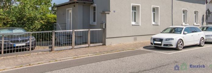 Stilvolles Einfamilienhaus mit Garten