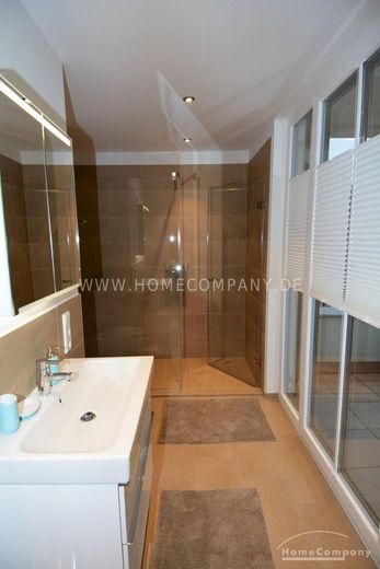 Möblierte Zwei-Zimmer-Wohnung in Kreuzberg mit Dachterrasse, Berlin – ca94e46853b225e88e1bc05c7340cc96fdf3e887.jpg