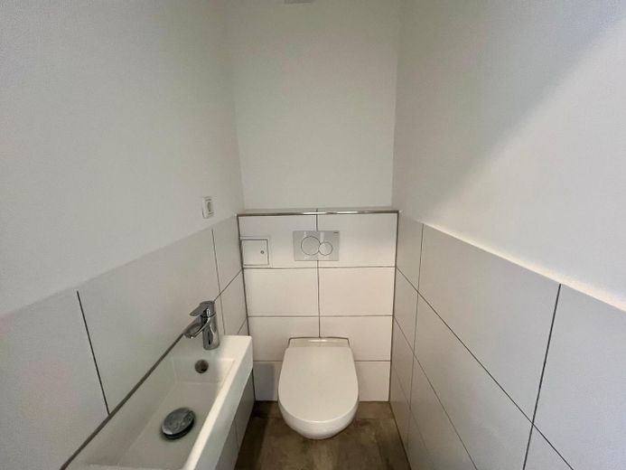 Erstbezug! Renovierte 4-Zi.-Wohnung mit Balkon in Schwachhausen – Foto 8