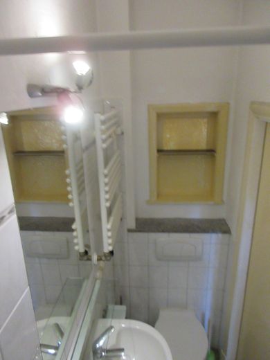 Kleines MFH mit drei Wohnungen und Garten - Bremen-Osterfeuerberg – Erdgeschoss-Wohnung