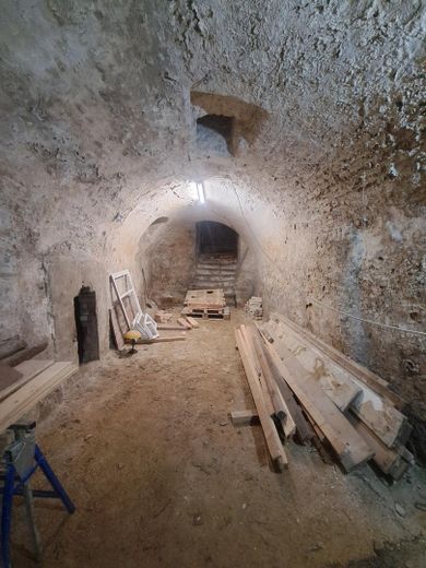 Gewölbekeller Option