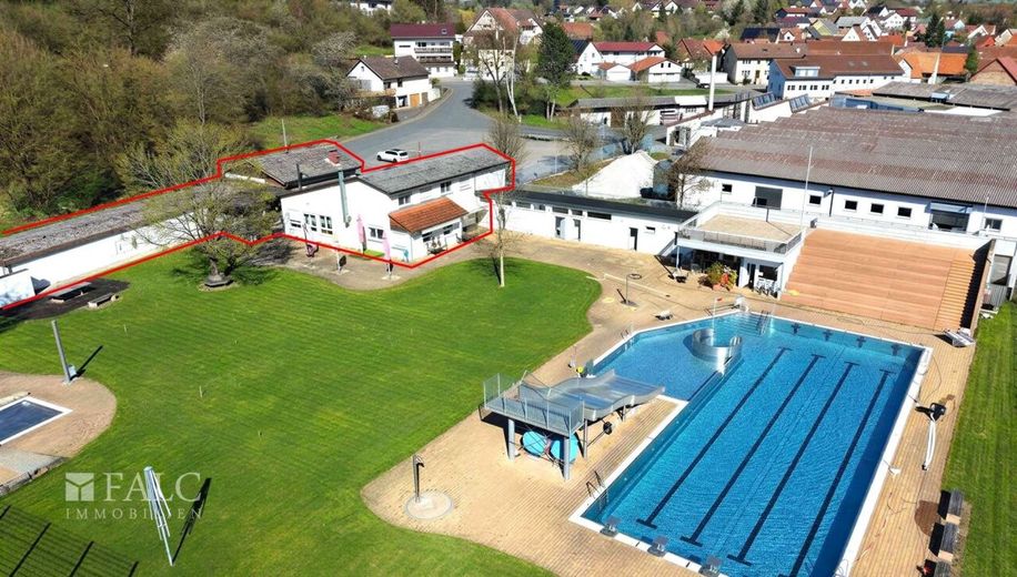Jetzt zuschlagen! Saisonstarkes Restaurant mit Laufkundschaft! Direkt am Freibad - FALC Immobilien – Bereit für die nächste Saison?