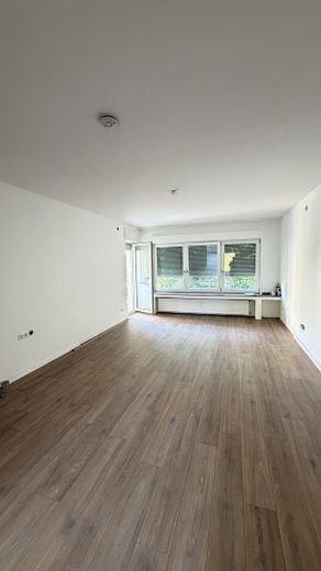 4 Zimmer mit Parkblick – frisch renoviert im energetisch sanierten Altbau – Foto 4
