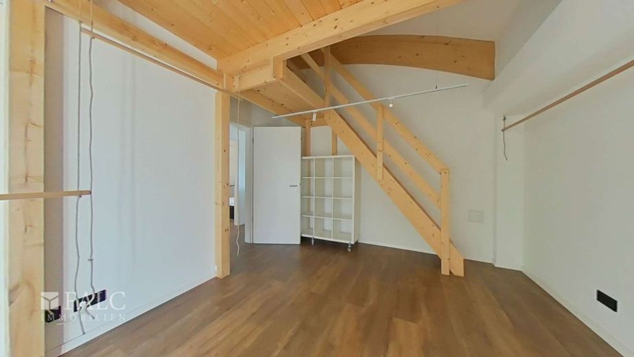 Weitblick inklusive!!! – Schlaf-/Kinderzimmer