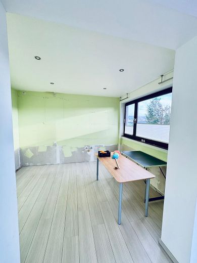 **Nouveau** Surface de bureaux moderne avec grande terrasse dans la zone industrielle de Koblenz-Wallersheim – Foto 9