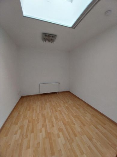 Stuttgart West renovierte, ruhige 4-Zimmer-Wohnung mit Einbauküche – 2. Schlafzimmer