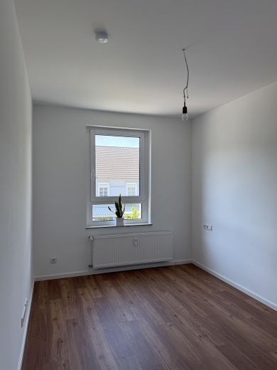 Traumhafte Kernsanierte 2-Zimmer-Wohnung im Herzen von Langenfeld – Foto 2