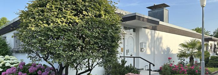 Mannheim-Wallstadt: Ruhiger Eckbungalow in sehr guter Wohnlage – Aussenansicht