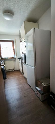 Schöne 3 Zimmer Dachgeschosswohnung mit Weitblick in ruhiger Lage in 91238 Offenhausen – Küche