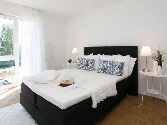 Schlafzimmer Bild 1