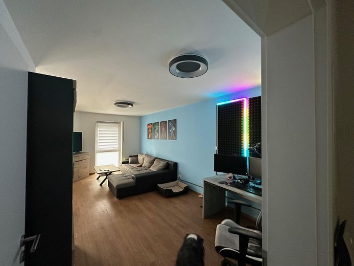 Wohnen von Zimmertür zu bodent