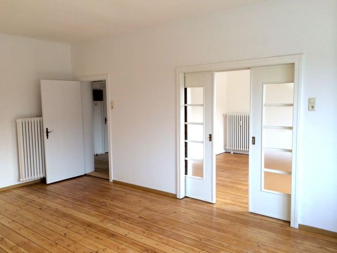 İdeal planlanmış! Flensburg-Mürwik'te ferah 4 odalı daire – Wohn- und Esszimmer