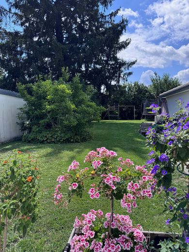 Einzigartige Gartenwohnung in München – Garten 2