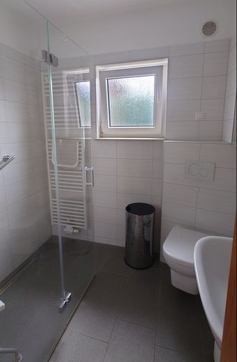 Charmantes Mehrfamilienhaus / Mehrgenerationenhaus freistehend mit großem Garten in Traisa – Foto 7