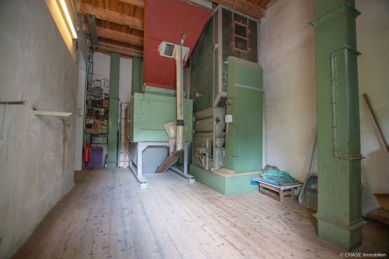 Einfamilienhaus &amp; Mühlengebäude - Historisch und Einzigartig Wohnen, Arbeiten, Entwickeln in Aerzen! – Raum 2