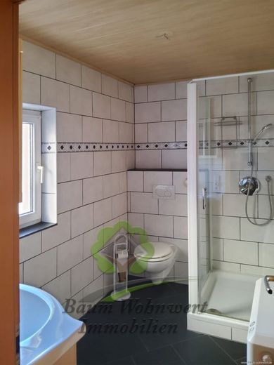 Modernisiert, Großzügig, Vielseitig: Ihr Wohntraum oder Anlageobjekt in Crailsheim *provisionsfrei* – EG Badezimmer