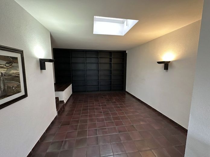 Büro im Herzen von Langenfeld + Archiv, Parkplatz, Konferenzraum – Geschäftsführung