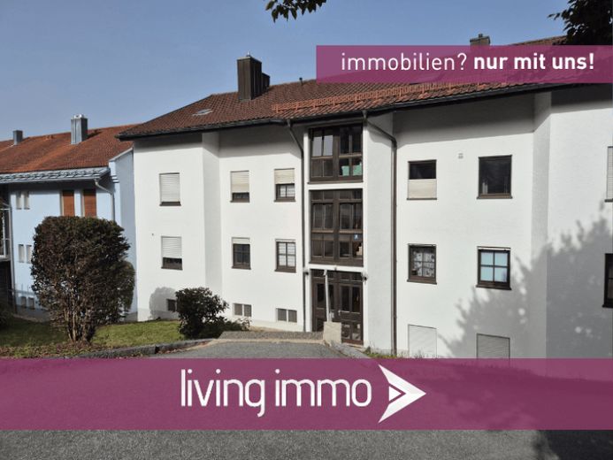 Investimento compatto a Waldkirchen – appartamento con 1 camera da letto affittato, terrazza e posto auto – Foto 1