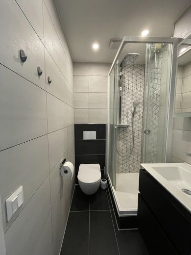 Elegantes Haus mit zwei Einliegerwohnungen, provisionsfrei – Foto 21