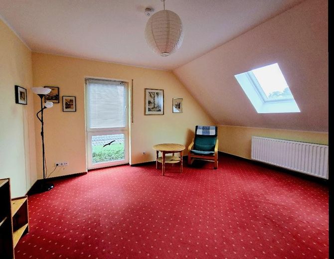 Merkezi ve sakin konumda geniş müstakil ev – Zimmer 4 im OG