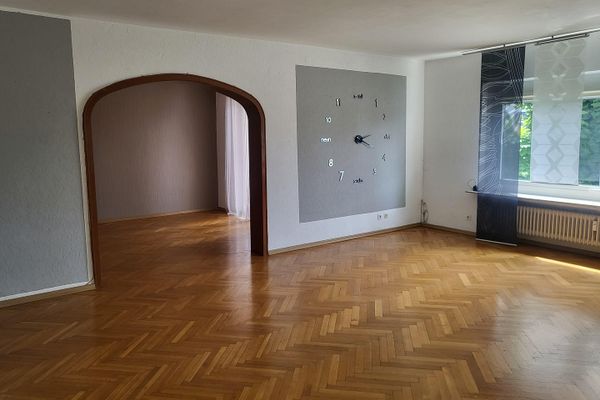 Простора оаза з 4,5 кімнатами в Heilbronn Ost із чудовою великою терасою та 2 балконами