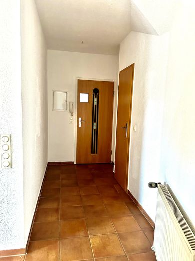Helle 2-Zimmer-Whg. auf 2 Ebenen – ca. 70 m²–ruhig in Kirchhorst – Flur