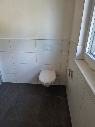 Erstbezug: 101m² Neubau mit Einbauküche, Haustiere willkommen, Balkon, 2 Stellplätze – Foto 10