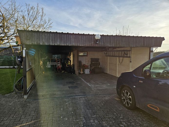 Carport