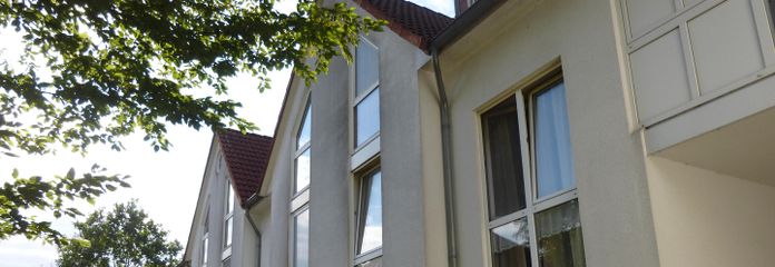...reserviert 1-ZiKnB-Wo.(27,27m²) f.sol.berufs./Single/Studi/Azubi in 1. OG frei! – Ansicht Haus