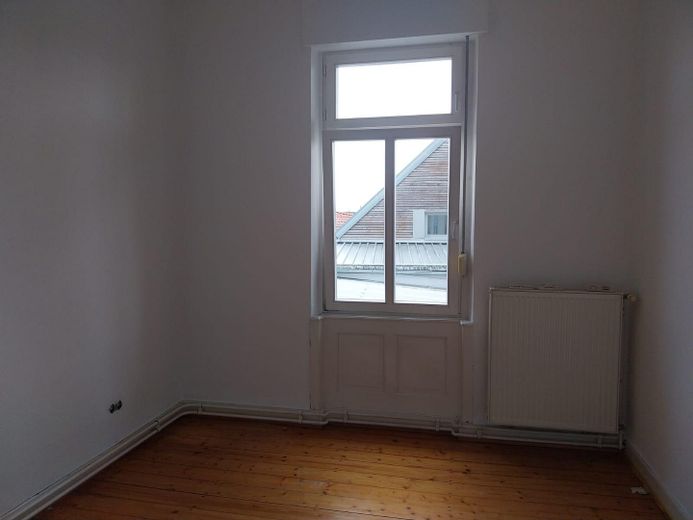 Helle 3,5-Zimmer-Wohnung (96 qm) mit Südbalkon, Garage, saniertem Bad – Schlafzimmer