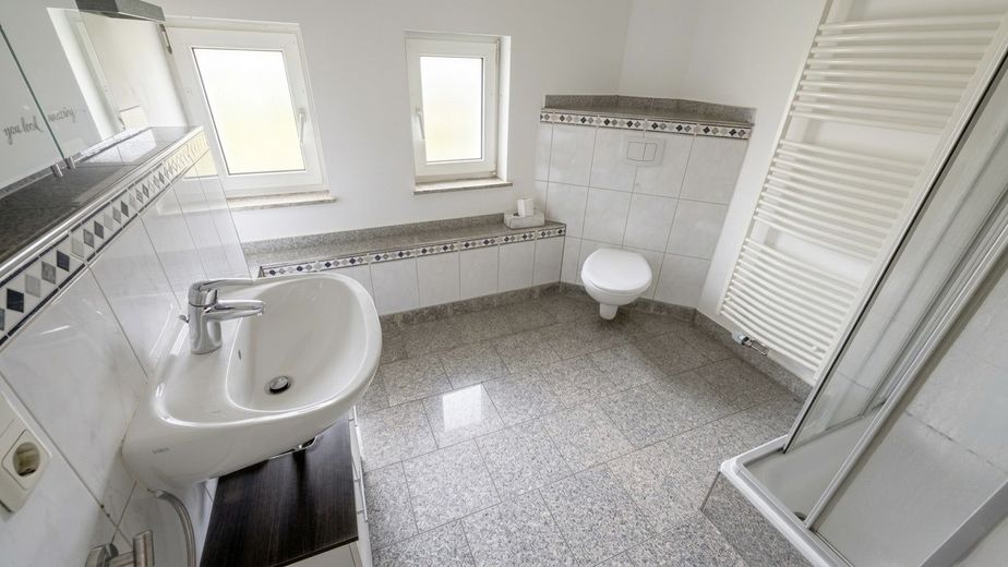 Niederaula, 4 ZKB, DG,110m² + Balkon+Garten – 6a4f4a1c20ed8.jpg