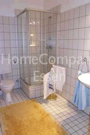Wohnung mit Internetzugang in ruhiger Lage unweit der Straßenbahn, evtl. Terrassennutzung – 7f7ba8f42e6283c5b4ecc977644ea306f64a3183.jpg