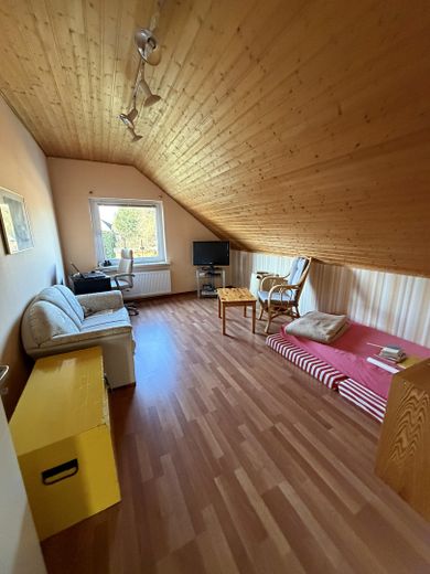 Provisionsfrei: Freistehendes Einfamilienhaus mit 154 m² Wohnfläche und Wintergarten in Reinbek – Kinderzimmer 1 OG